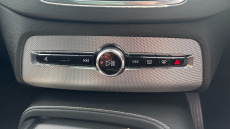 Volvo Xc90 2.0 B5P [250] R DESIGN 5dr AWD Gtron Petrol Estate